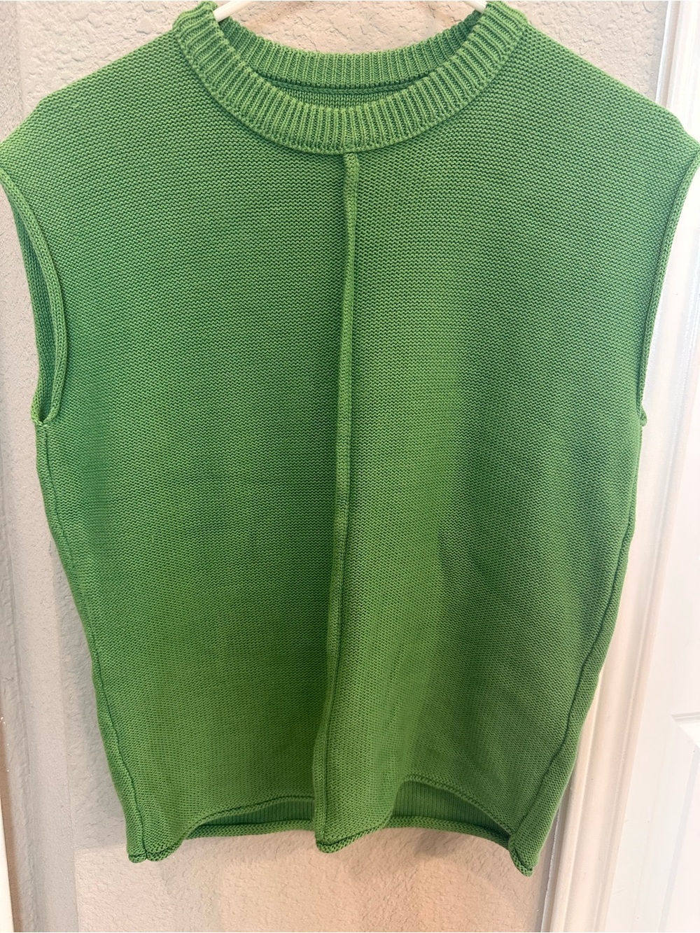 Green Knit Sleeveless Sweater Vest